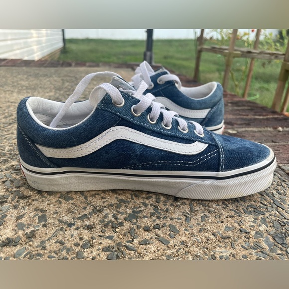 Women’s Vans Old Skool Denim Low Top Sneakers - Picture 9 of 10